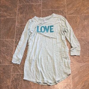 Women’s Love Graphic Nightshirt